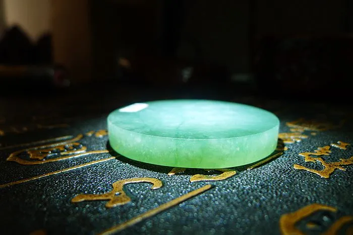 Natural Jade Rough Jadeite Raw (47g,4.9X4.9X0.7cm)