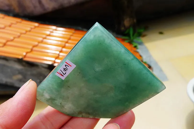 Natural Jade Rough Jadeite Raw (48.6g,6X5.2X0.55cm)