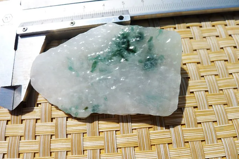 Natural Jade Rough Jadeite Raw (52g,6.2X3.5X1.5cm)