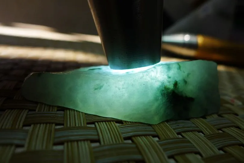 Natural Jade Rough Jadeite Raw (52g,6.2X3.5X1.5cm)
