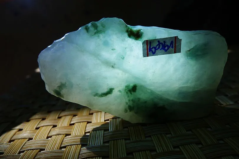 Natural Jade Rough Jadeite Raw (52g,6.2X3.5X1.5cm)