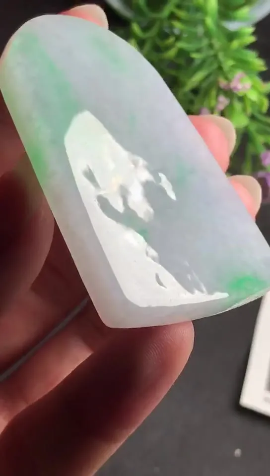 Natural Jade Rough Jadeite Raw (5.5x3.8x0.57cm)-S6304