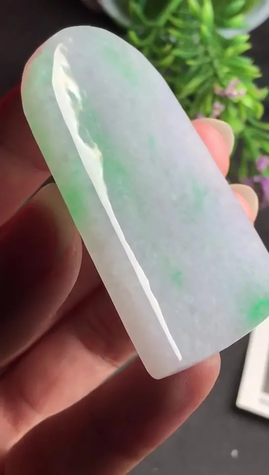 Natural Jade Rough Jadeite Raw (5.5x3.8x0.57cm)-S6304