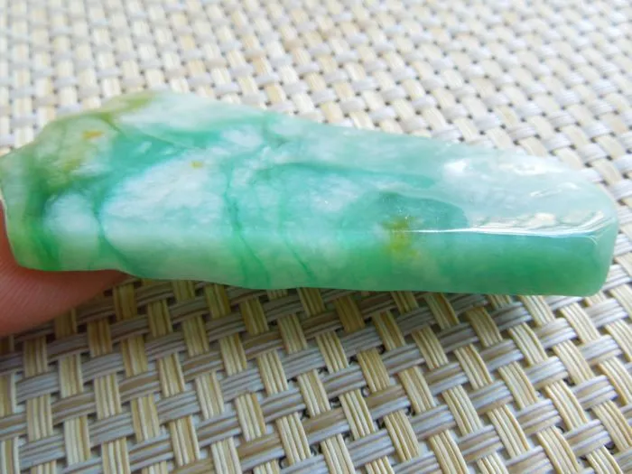 Natural Jade Rough Jadeite Raw (59g, 78X44X11mm)