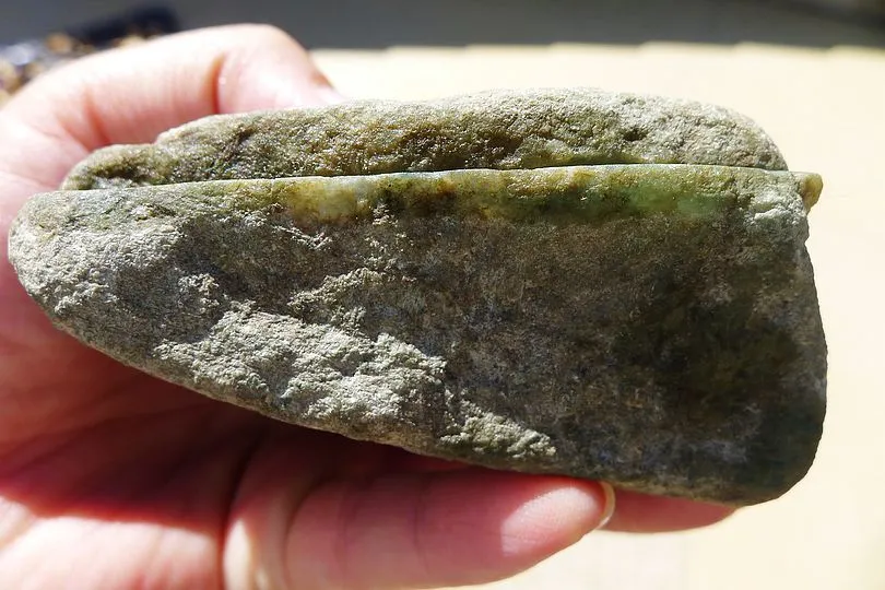 Natural Jade Rough Jadeite Raw 605g