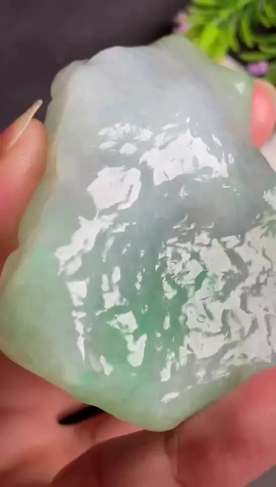 Natural Jade Rough Jadeite Raw (6.0X5.6X2.0cm)-S6941