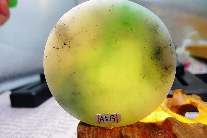 Natural Jade Rough Jadeite Raw (64g,5.6X0.75cm)