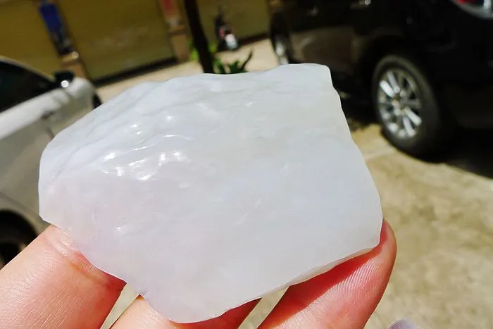 Natural Jade Rough Jadeite Raw (69g,5.8X4.5X1.4cm)