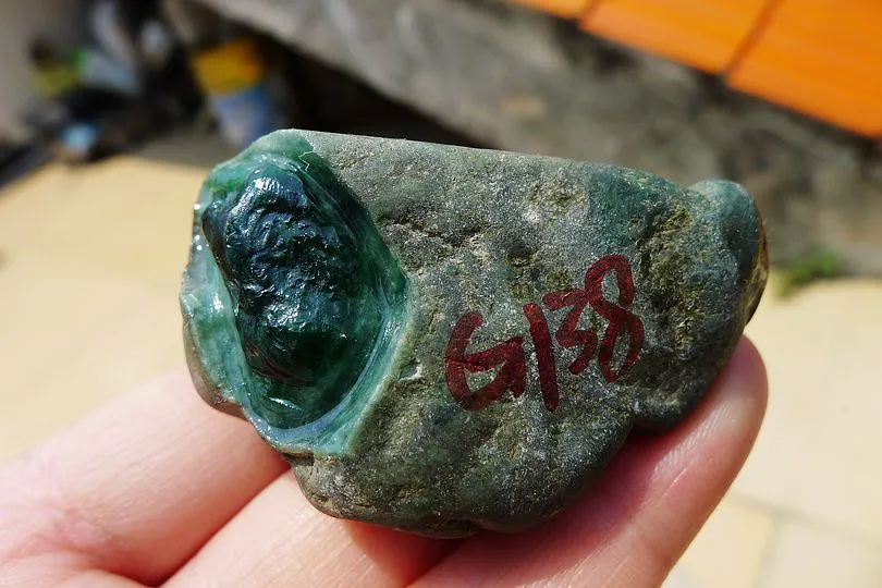 Natural Jade Rough Jadeite Raw (73g,5.3X3.4X2.9cm)