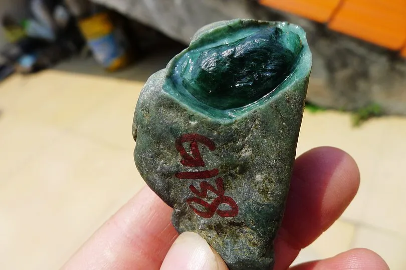 Natural Jade Rough Jadeite Raw (73g,5.3X3.4X2.9cm)
