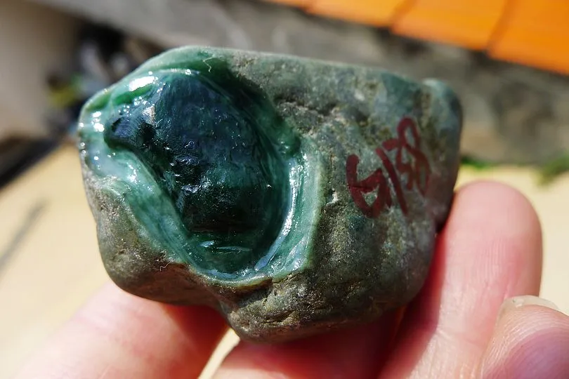 Natural Jade Rough Jadeite Raw (73g,5.3X3.4X2.9cm)