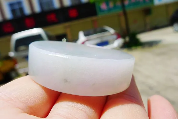 Natural Jade Rough Jadeite Raw (78g,4.7X1.3cm)