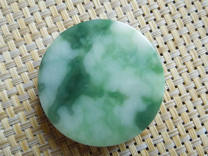 Natural Jade Rough Jadeite Raw (85g, 53X53X12mm)