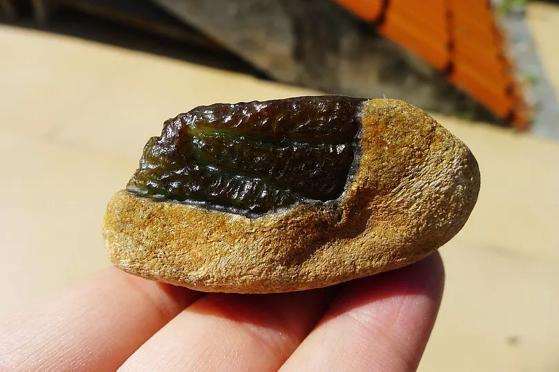 Natural Jade Rough Jadeite Raw (86g,5.3X3.7X2.3cm)
