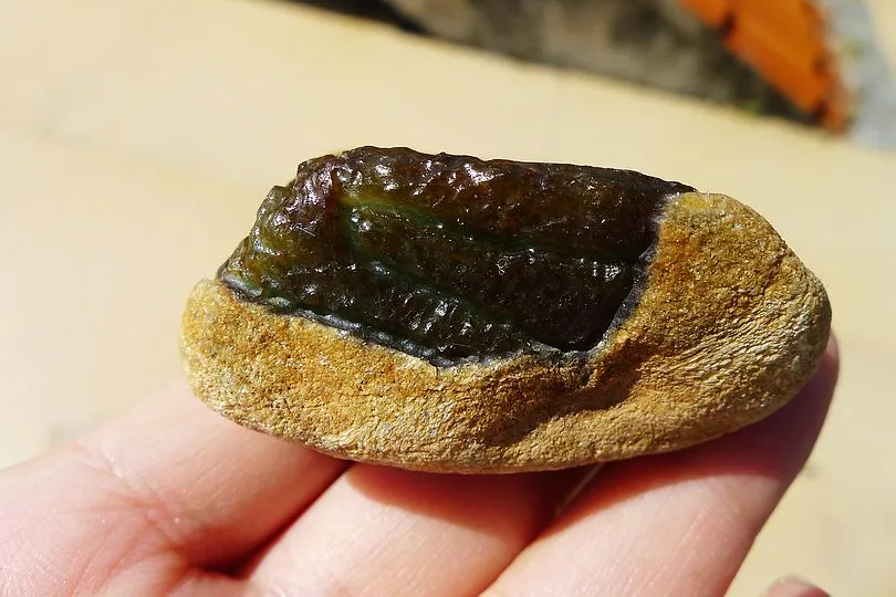 Natural Jade Rough Jadeite Raw (86g,5.3X3.7X2.3cm)