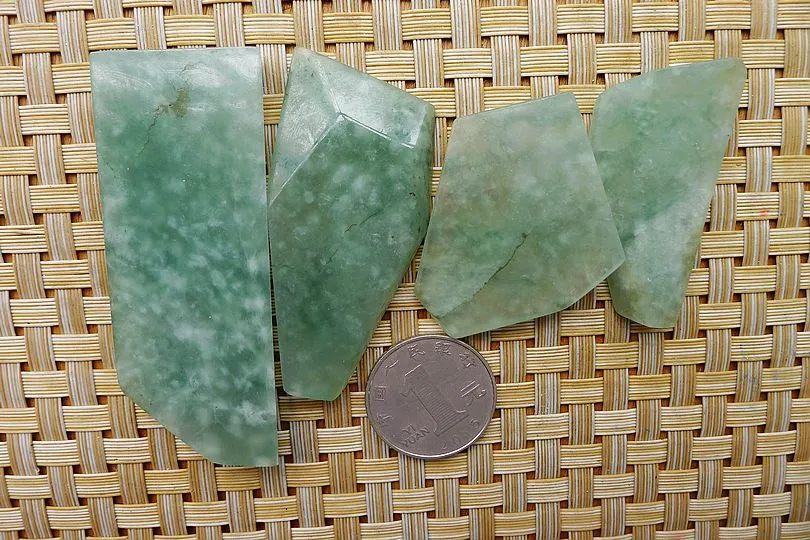 Natural Jade Rough Jadeite Raw 86g