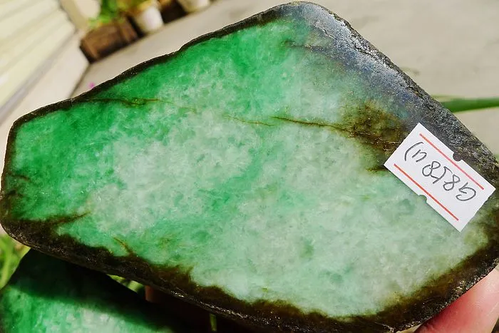 Natural Jade Rough Jadeite Raw 907g
