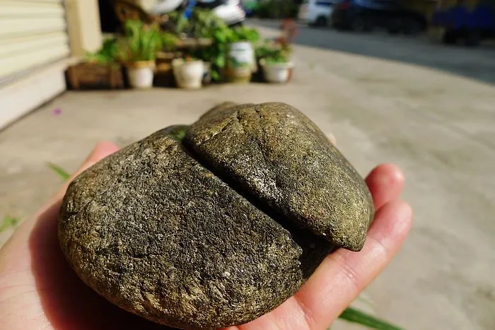 Natural Jade Rough Jadeite Raw 907g