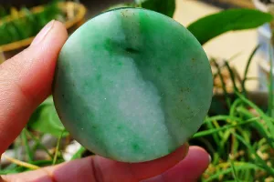 Natural Jade Rough Jadeite Raw (93g,5.2X5.2X1.3cm)