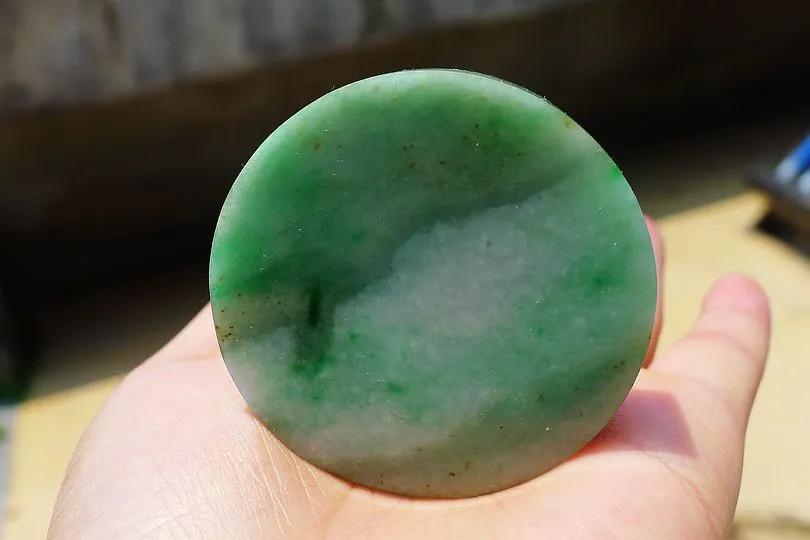 Natural Jade Rough Jadeite Raw (93g,5.2X5.2X1.3cm)