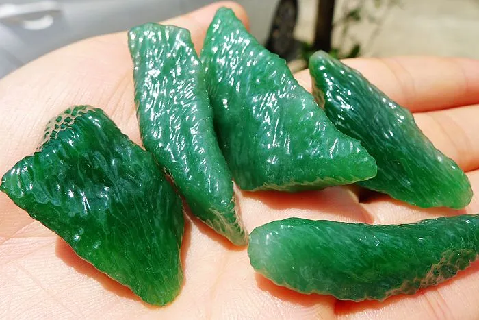 Natural Jade Rough Jadeite Raw B67g
