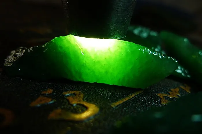 Natural Jade Rough Jadeite Raw B67g