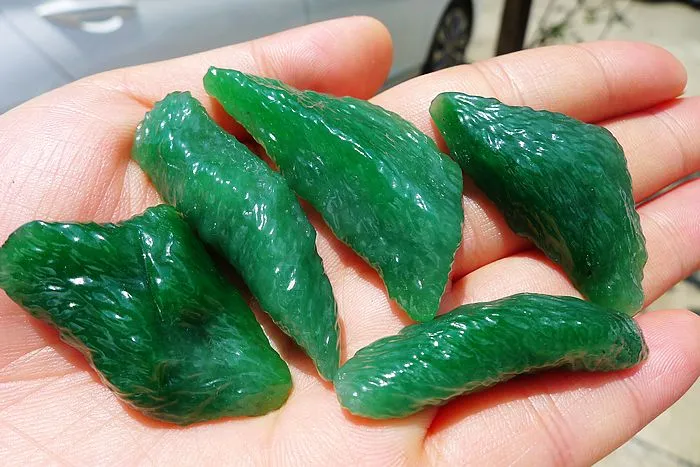 Natural Jade Rough Jadeite Raw B67g