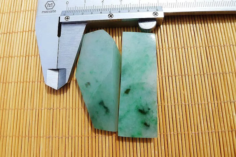 Natural Jade Rough Jadeite Raw SS-31g