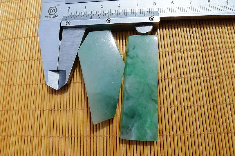 Natural Jade Rough Jadeite Raw SS-31g