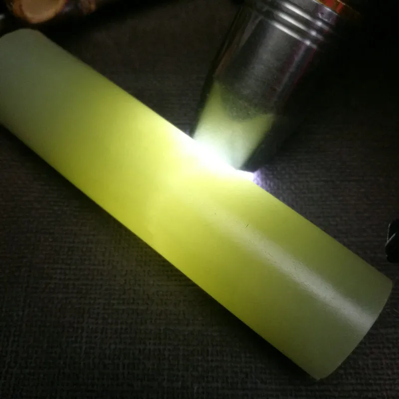 Natural Kunlun Jade Rough Nephrite Raw (110g, 9.3x2.3cm)