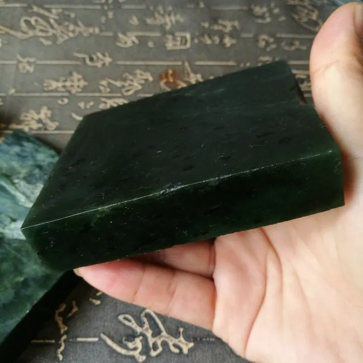 Natural Kunlun Jade Rough Nephrite Raw 1140g