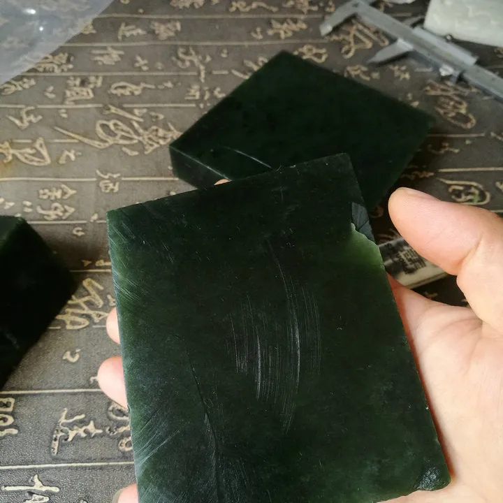Natural Kunlun Jade Rough Nephrite Raw 1140g