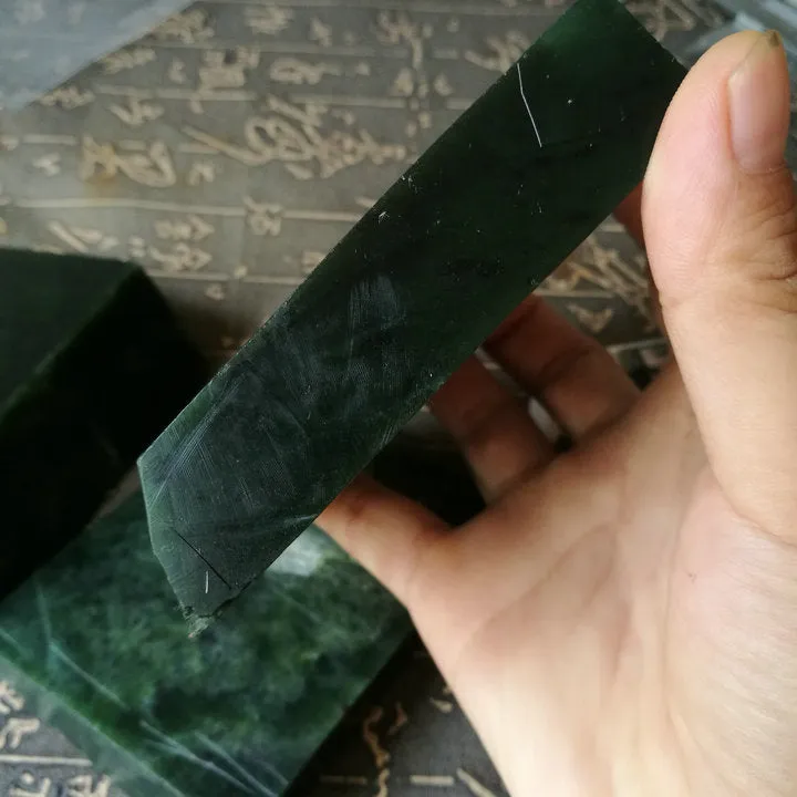 Natural Kunlun Jade Rough Nephrite Raw 1140g