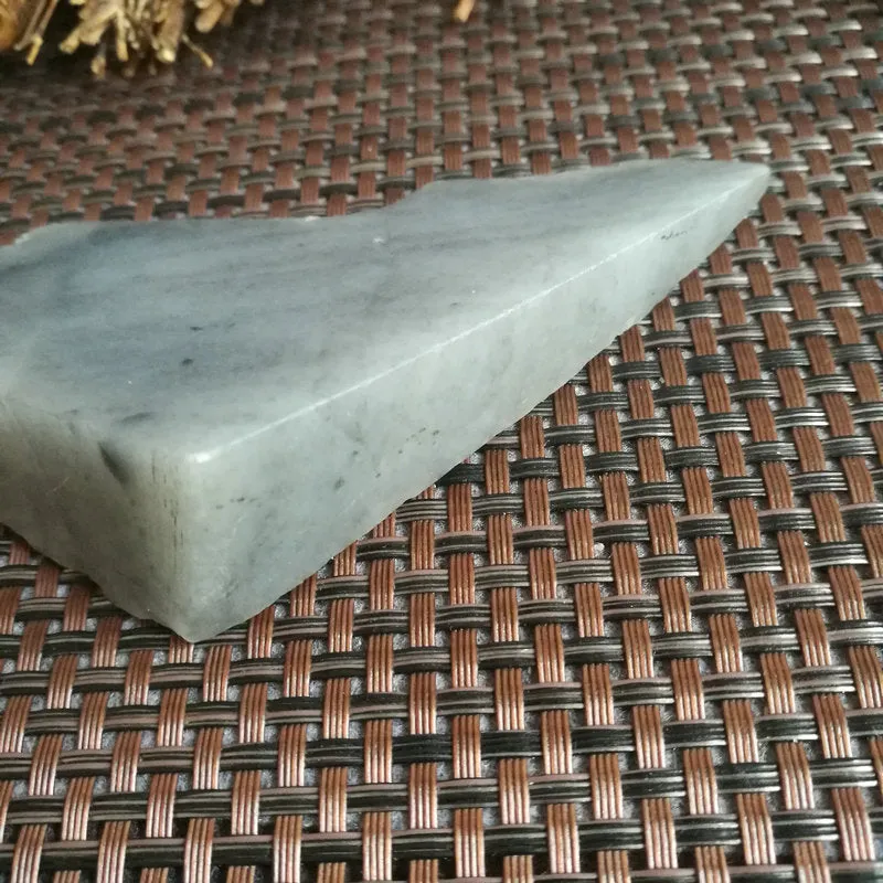 Natural Kunlun Jade Rough Nephrite Raw (146g,5.3X1.1cm)