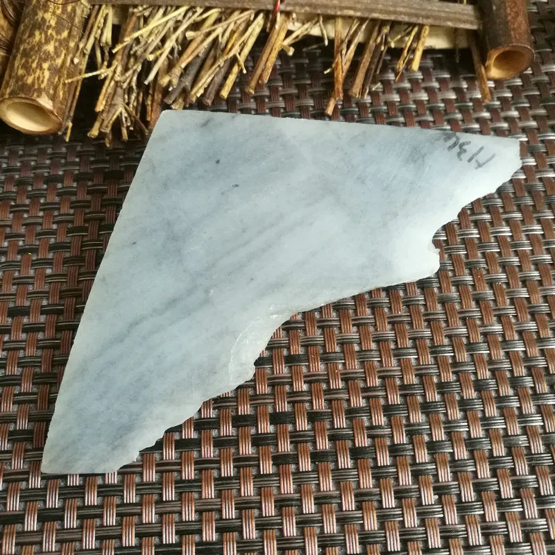 Natural Kunlun Jade Rough Nephrite Raw (146g,5.3X1.1cm)