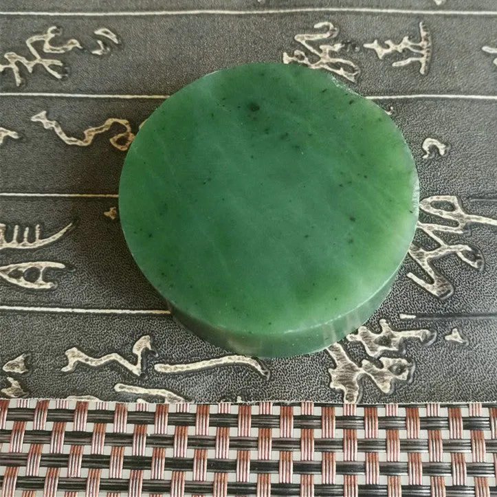 Natural Kunlun Jade Rough Nephrite Raw (149g, 5.7X2cm)