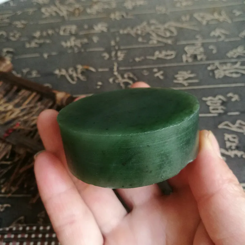 Natural Kunlun Jade Rough Nephrite Raw (149g, 5.7X2cm)