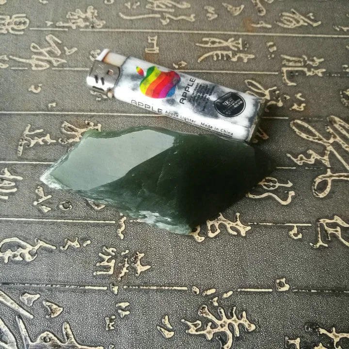 Natural Kunlun Jade Rough Nephrite Raw (175g, 10X4.5X4.5cm)
