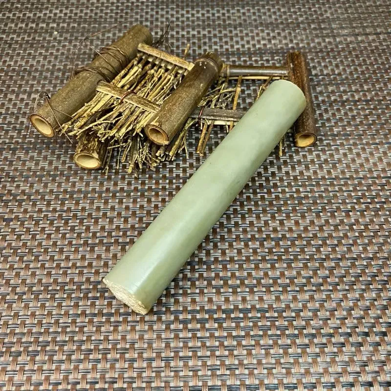 Natural Kunlun Jade Rough Nephrite Raw (216g,14.8X2.5cm)
