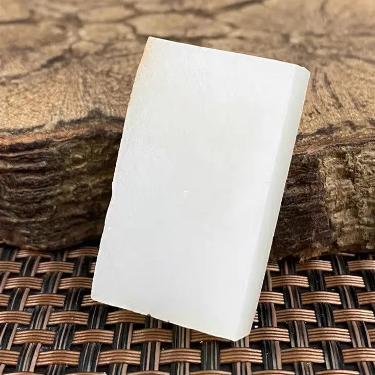 Natural Kunlun Jade Rough Nephrite Raw (22g,3.7X2.3X0.9cm)