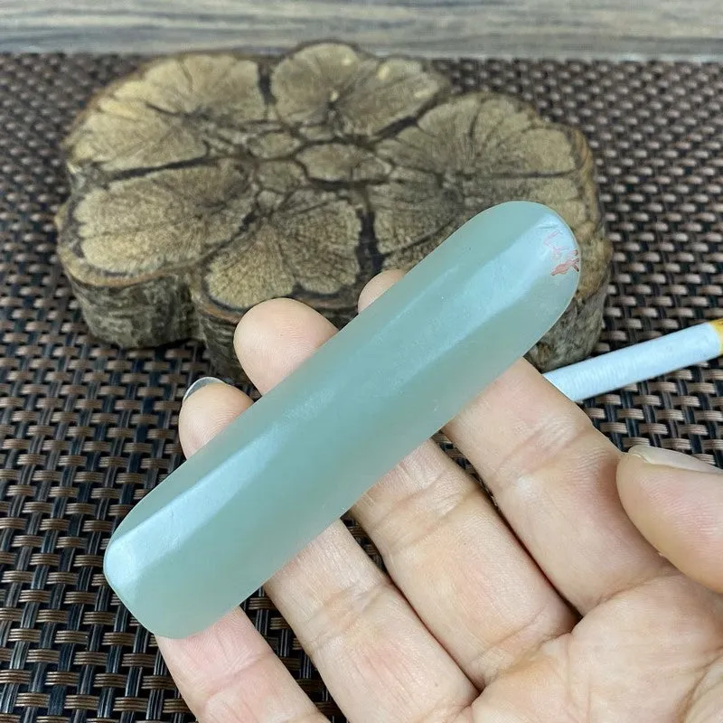 Natural Kunlun Jade Rough Nephrite Raw (23g,8.5X2.1X0.66cm)