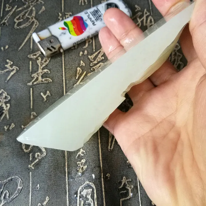 Natural Kunlun Jade Rough Nephrite Raw (240g, 13X3.8X1.5cm)
