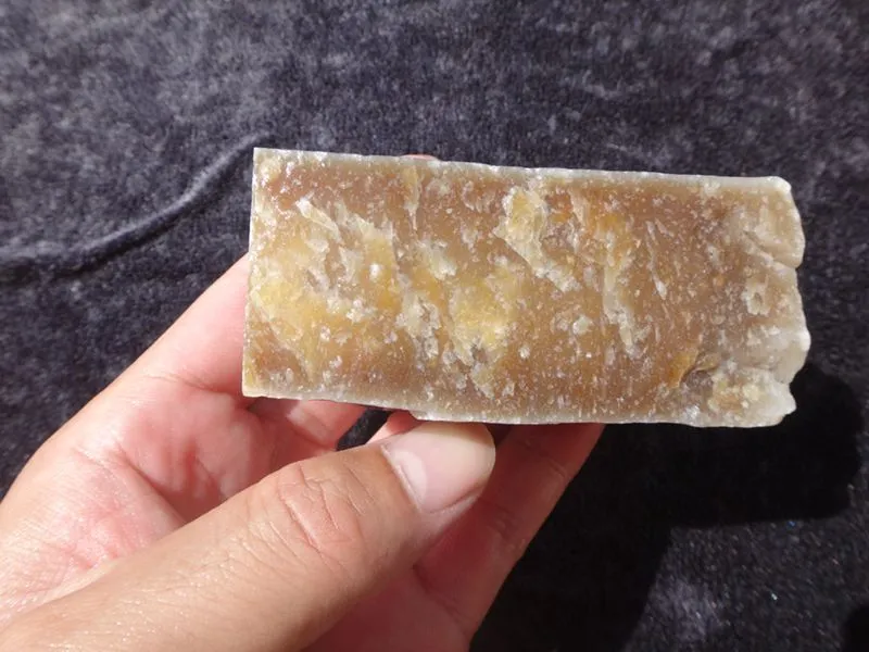 Natural Kunlun Jade Rough Nephrite Raw (249g, 8X3X3cm)