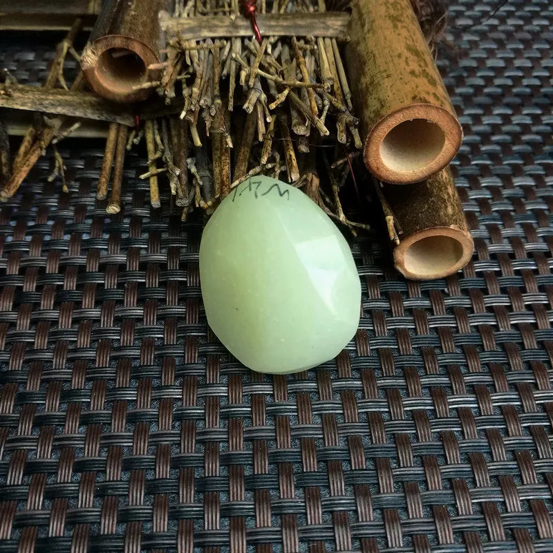 Natural Kunlun Jade Rough Nephrite Raw (24g,3.9X2.9X1.6cm)