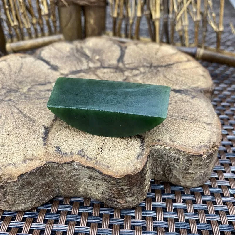 Natural Kunlun Jade Rough Nephrite Raw (24g,4.4X1.7X1.2cm)
