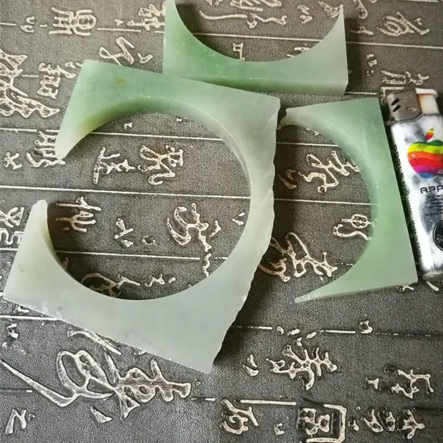 Natural Kunlun Jade Rough Nephrite Raw 252g