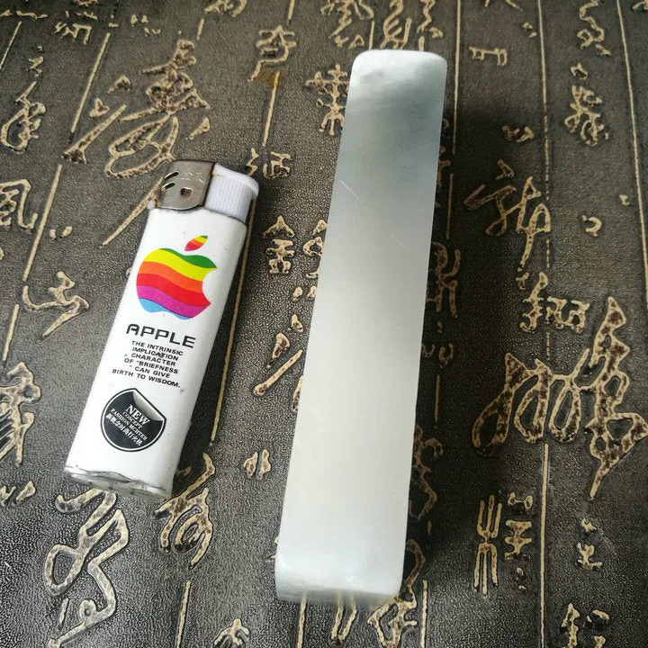 Natural Kunlun Jade Rough Nephrite Raw (286g, 120X35X22mm)