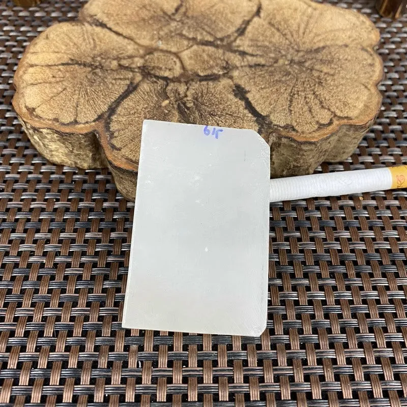 Natural Kunlun Jade Rough Nephrite Raw (32g,5.9X3.8X0.5cm)