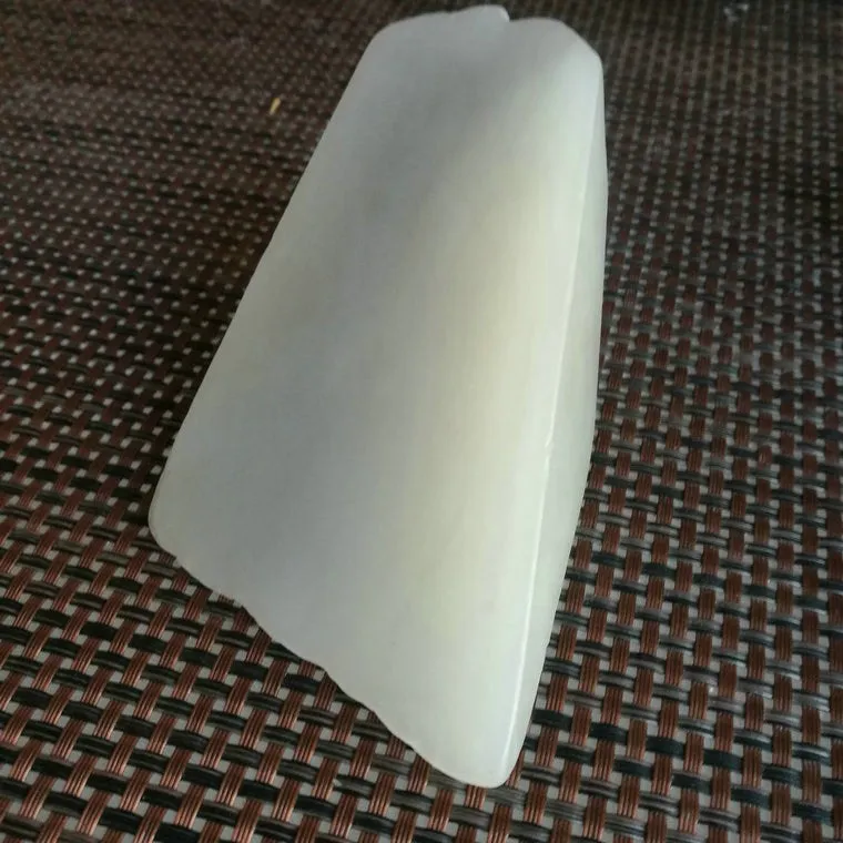 Natural Kunlun Jade Rough Nephrite Raw (357g, 10X5.5x3.3cm)