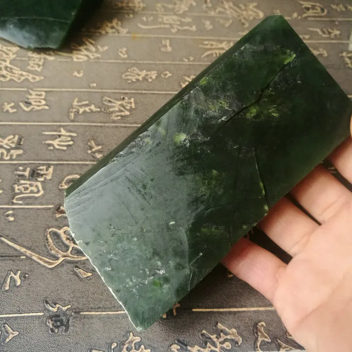 Natural Kunlun Jade Rough Nephrite Raw (366g, 11X5.3X3.2X1.2cm)